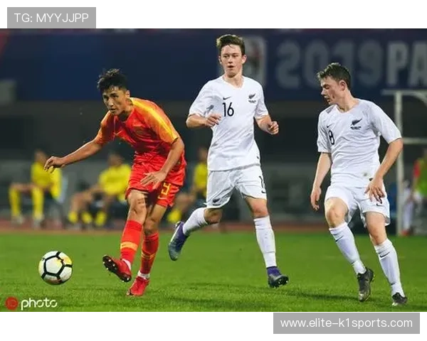 足球球星与熊猫谁更具影响力与魅力的全面对比分析